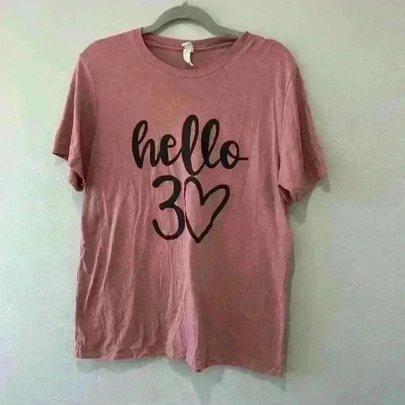 Hello 30 year old birthday t-shirt short sleeve size large - Picture 1 of 6